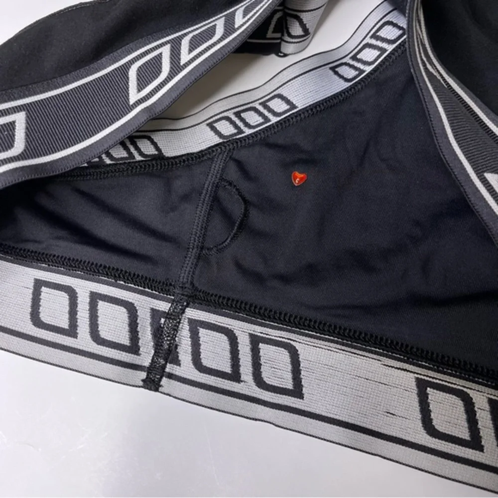 Lorna Jane‎ Intensify Sports Bra in Black *see measurements XS